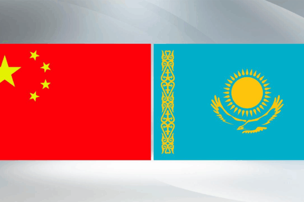 Xi Jinping meets with Kazakh President Tokayev