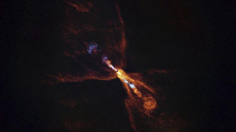 Astronomers Spot Baby Planets Forming Around a Young Star ๐ Astronomers capture birth of planets around a baby sun