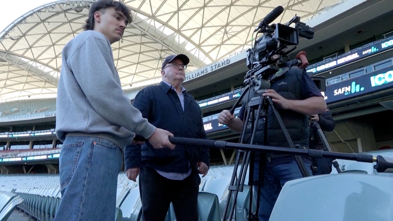 Australian_filmmaker_turns_to_Chinese_market_to_counter_US_tariffs_poster - My Global News: Young Voices Australian filmmaker turns to Chinese market to counter US tariffs video poster