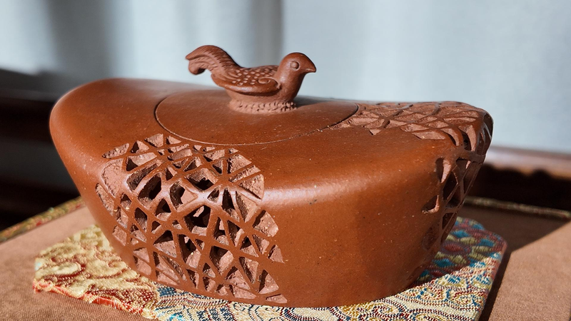 Birds_Nest_presents_philosophy_of_zisha_teapot_making - My Global News: Young Voices Bird's Nest presents philosophy of zisha teapot making