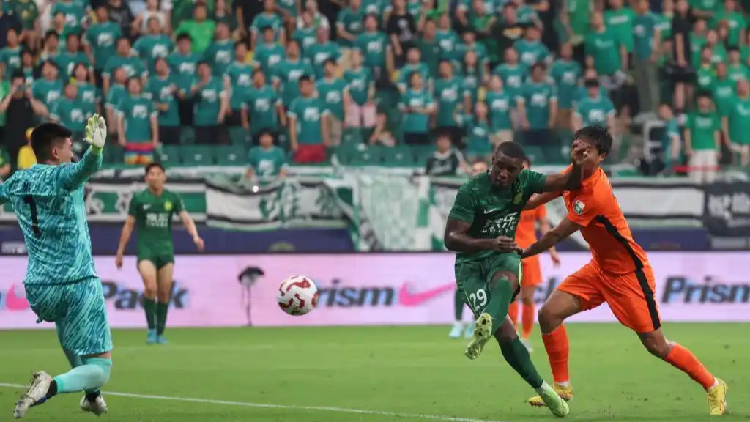 CSL: Beijing extend unbeaten run to go top, Port defeat Shenzhen