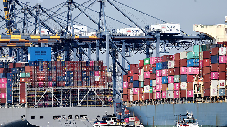 Canada backs down, EU holds firm as U.S. tariff deadline looms