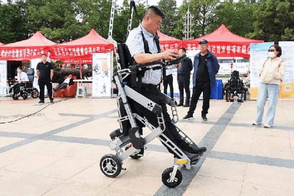China’s Cool Tech Helping People with Disabilities 🤖💡 China promotes high-tech solutions for disability support