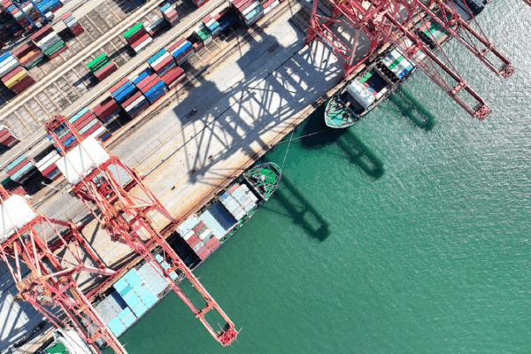 China’s Trade Grows 2.9% in Early 2025! π China's foreign trade up 2.9% in H1
