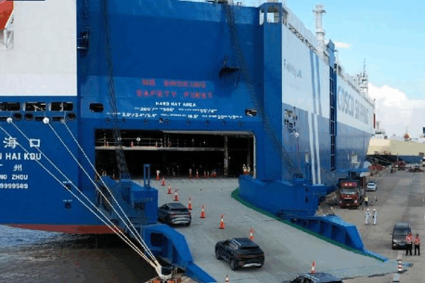 China’s Giant Eco-Friendly Ship Completes First Voyage with 4,000 Cars! China's large PV, LNG dual-fuel car carrier vessel completes 1st trip