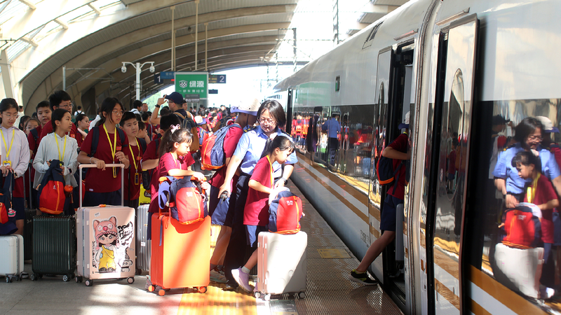 All Aboard! China’s Trains Break Passenger Records ๐ China's railway passenger traffic hits new record in H1