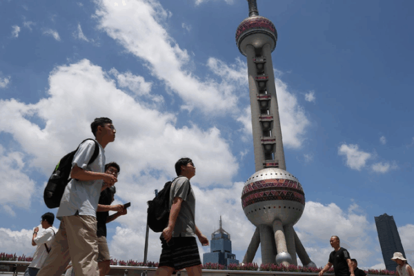 China’s Scorching Summer: How Cities are Keeping Cool ๐ China's scorching summer: How a nation adapts to unprecedented heat