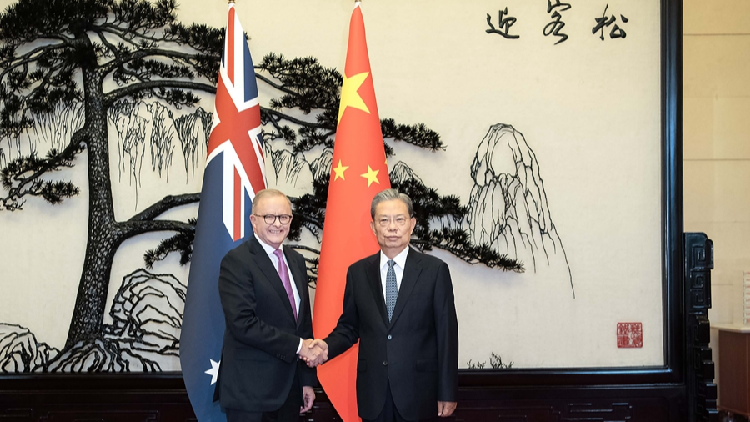 China and Australia Strengthen Ties as Leaders Meet in Beijing China's top legislator meets Australian prime minister