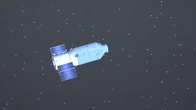 Chinese Astronauts Welcome Supplies from Tianzhou-9 Cargo Ship! Chinese astronauts enter Tianzhou-9 cargo ship after docking