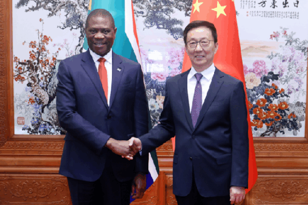 China and South Africa’s Leaders Meet to Strengthen Friendship π€ Chinese vice president meets South Africa's deputy president