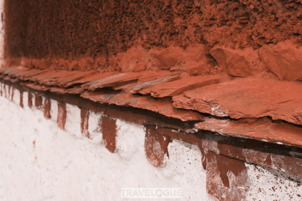 The Colorful Secrets of the Potala Palace Walls 🎨 Colors and status: The walls of the Potala Palace