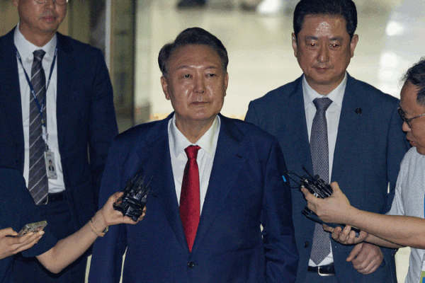 Ex-President Yoon of South Korea Arrested Again! Court issues warrant to arrest former South Korean President Yoon