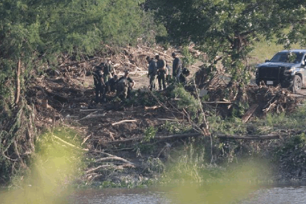 Texas Floods: Over 100 Lives Lost in July 4 Weekend Tragedy 😢 Death toll from Texas flooding over July 4 weekend surpasses 100