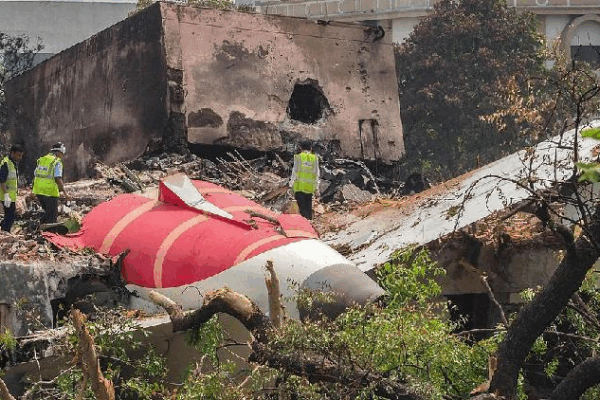 Air India Crash Mystery: Did the Captain Turn Off the Engines? Details in Indian aircrash probe shift focus to captain, WSJ reports