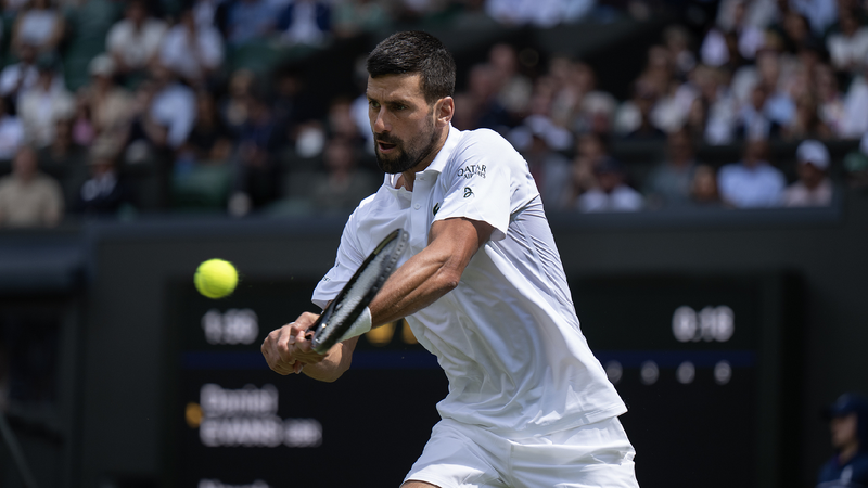 Djokovic reaches third round at Wimbledon for record 19th time