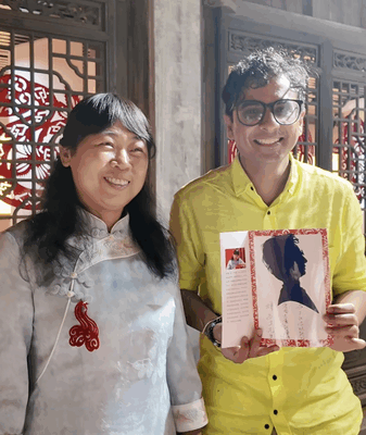 Discover the Magical World of Paper-Cutting Art in Changsha! ✂️✨ Experience paper-cutting artistry in Changsha video poster