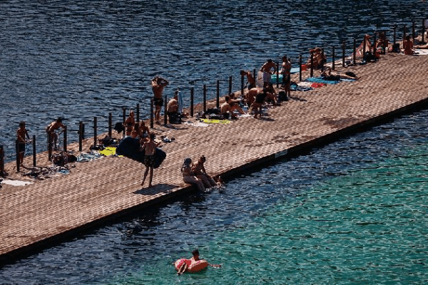Why Is Europe So Hot? Unpacking the Heat Wave! ๐ก๏ธ Explainer: What's fueling Europe's heat wave?
