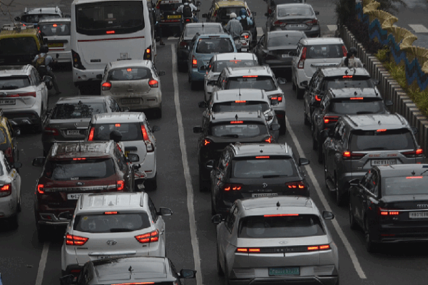 India Plans to Fight Back Against U.S. Car Tariffs ๐ India proposes retaliatory duties at WTO over U.S. auto tariffs