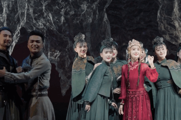Xinjiang’s International Dance Festival Brings World Moves to Urumqi! ππΊ International dance festival opens in Xinjiang video poster