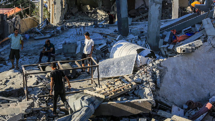 Israel makes new withdrawal offer amid Gaza ceasefire talks