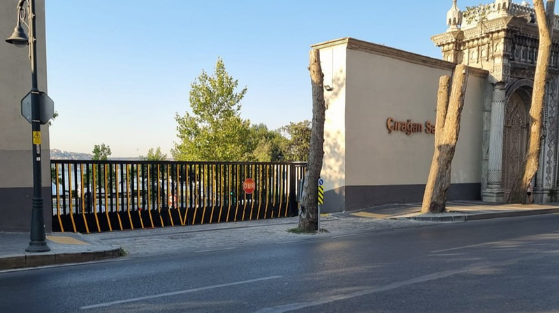 Live: Exterior of venue where Russia-Ukraine talks set to take place video poster