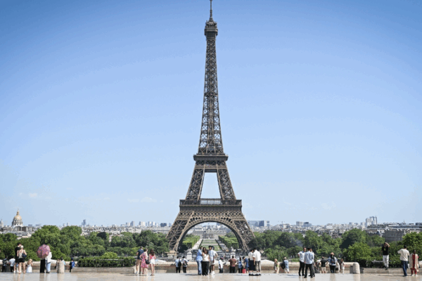 Feeling the Heat: Eiffel Tower’s Top Closed Due to Paris Heatwave Live: View of Paris skyline after Eiffel Tower partially closed video poster