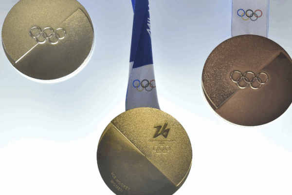 Unveiling the Magical Medals of the 2026 Winter Olympics! ❄️🥇 Medals for 2026 Winter Olympics represent "two halves coming together"