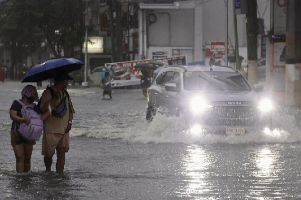 Philippines Faces Heavy Rains and Floods: Whatโs Happening? Philippines braces for more rain, severe flooding