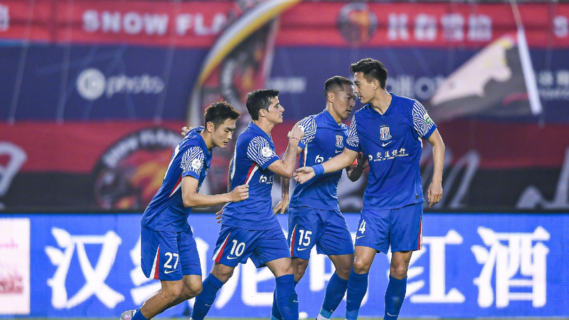Shenhua keep CSL title race close after defeating Yatai on road