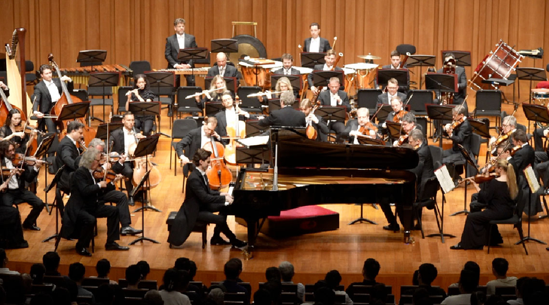 St. Petersburg Philharmonic bridges past and present with Rachmaninoff video poster