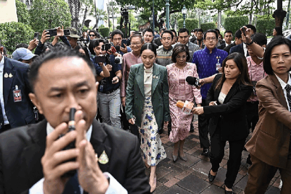 Meet Paetongtarn Shinawatra: Thailand’s Rising Political Star 🌟 Thailand's Constitutional Court suspends PM Paetongtarn from duty
