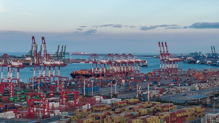 Tianjin’s Amazing Robot Port: A Green Future for Shipping! Tianjin's Smart Port: A blueprint for sustainable global shipping
