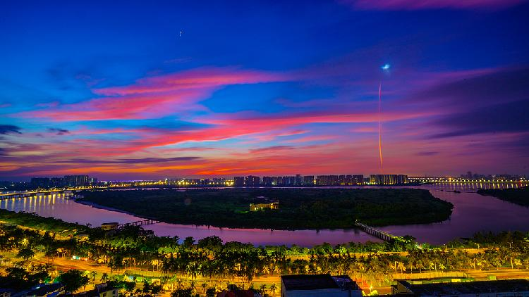 China’s Tianzhou-6 Cargo Ship Docks with Space Station! ๐ Tianzhou-9 cargo spacecraft mission achieves full success