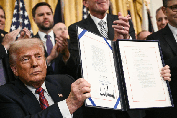 Trump Signs Law Making Cryptocurrencies More Mainstream 🚀 Trump signs stablecoin law, pushing for crypto's mainstream adoption