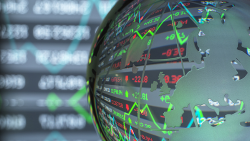 Global Trade Grows Despite Uncertainties ππ UN: Global trade grows by $300 billion in H1, outlook still uncertain