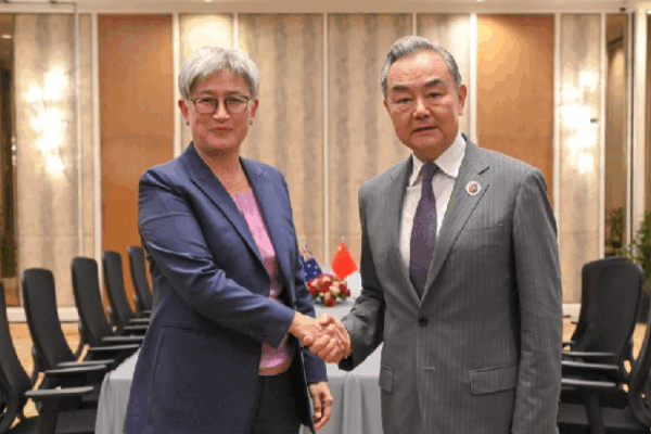 China and Australia Team Up for a Stronger Friendship! ππ€ Wang Yi calls for efforts to strengthen partnership with Australia