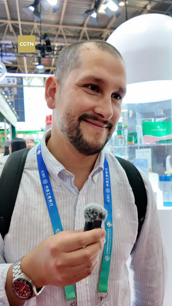 Why Visitors from Chile, Serbia, and Mexico Are Eyeing China’s Market π Why trade visitors are keeping an eye on China's market video poster