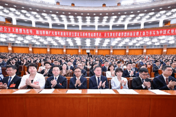 Chinese Leader Encourages Youth to Shape the Future ๐ Xi urges youth, students' federations to deepen reform and innovation