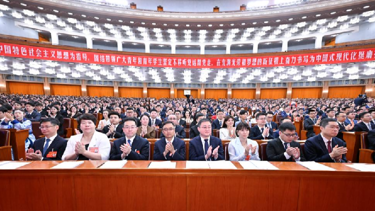 Xi urges youth, students' federations to deepen reform and innovation
