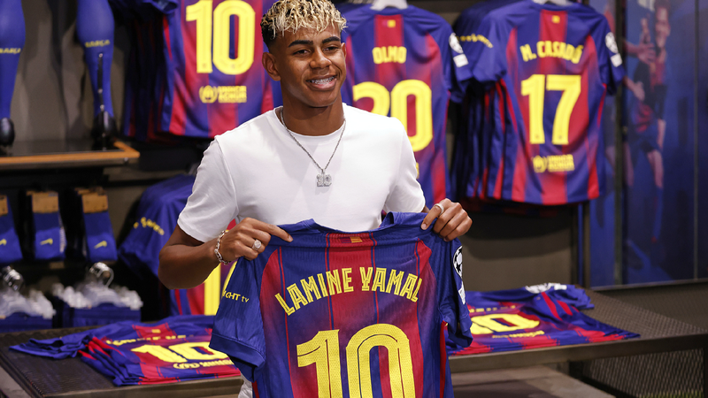 Young Star Lamine Yamal Takes Over Barcelona’s Legendary Number 10! ⚽️✨ Yamal extends contract, takes over iconic Barcelona number 10 shirt